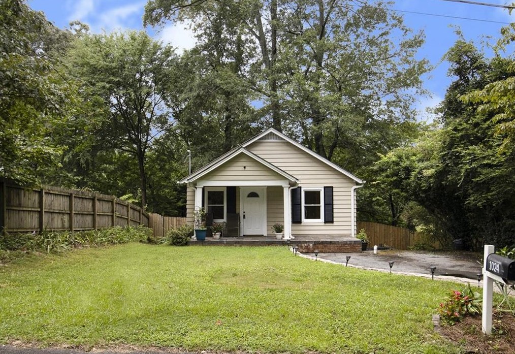 1024 Pecan St, Clarkston, GA 30021