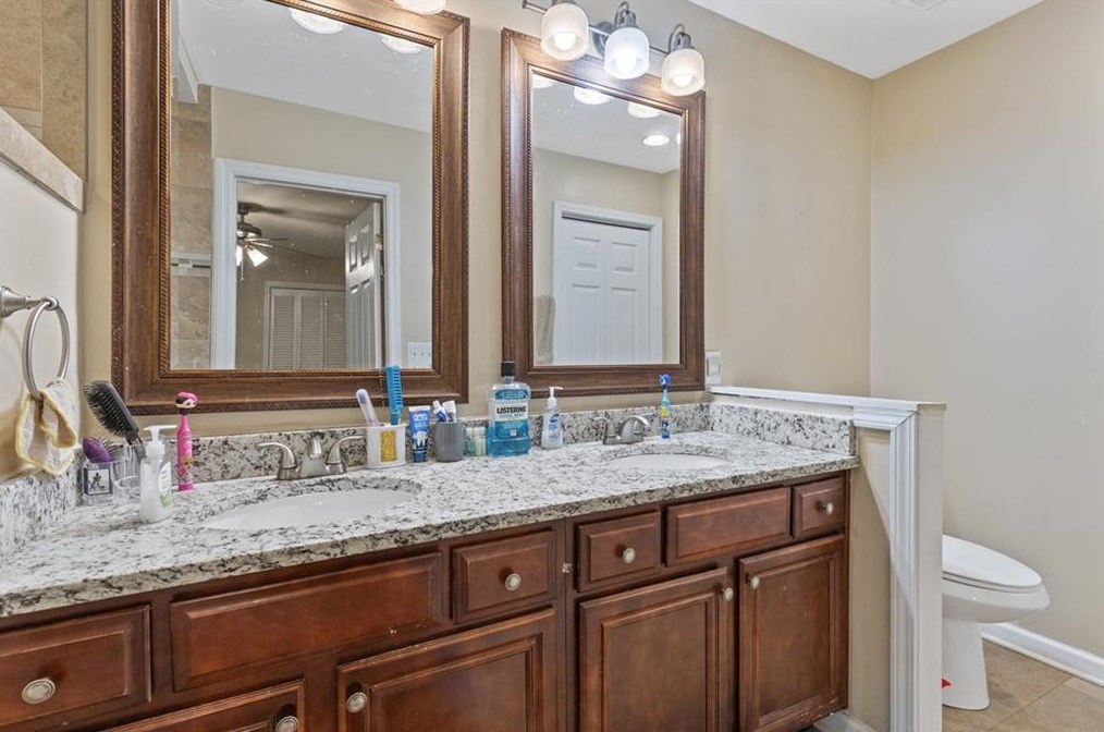 2547 Andover Dr, Atlanta GA  30360-1923 exterior