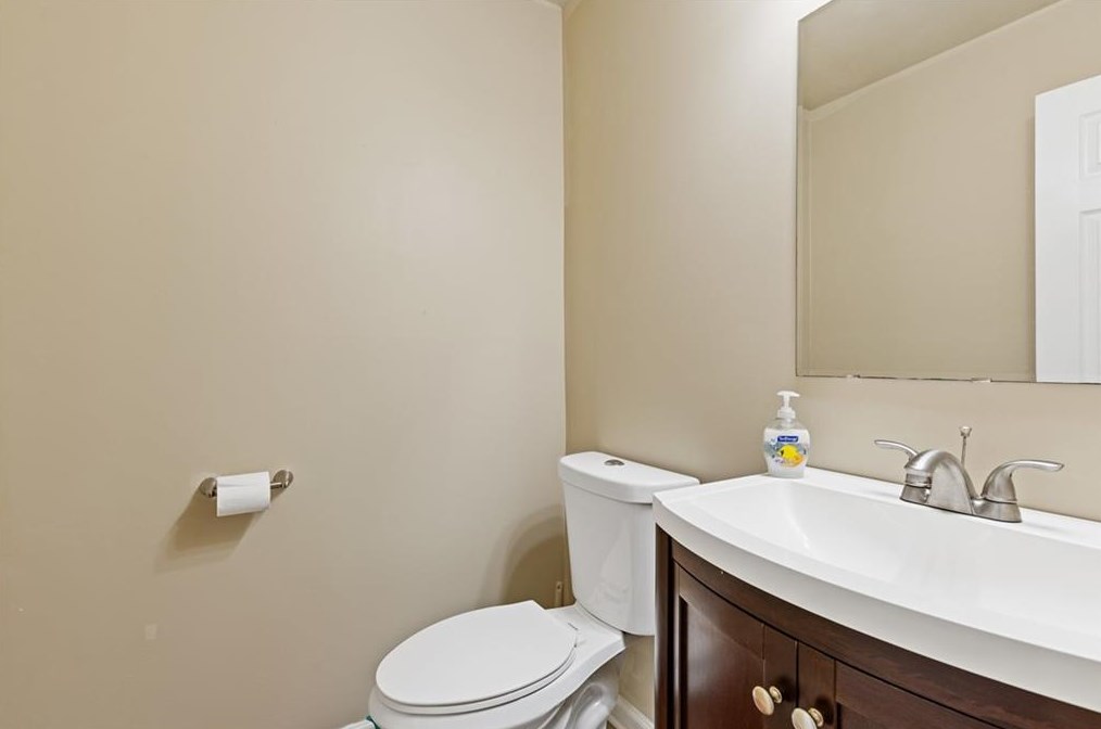 2547 Andover Dr, Atlanta GA  30360-1923 exterior