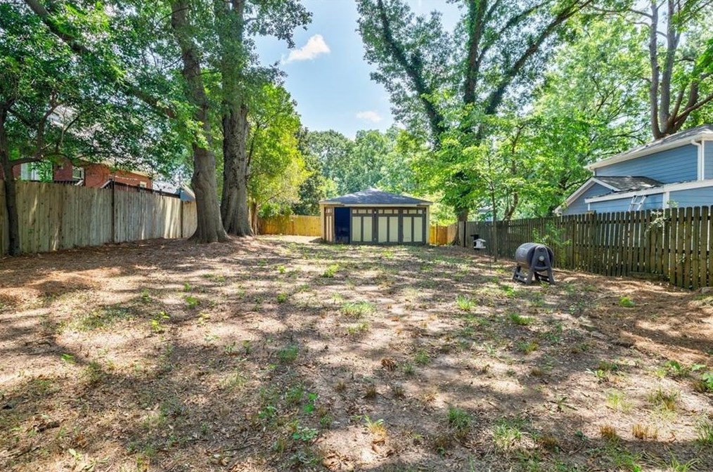 1258 Woodland Ave, Atlanta GA  30324-4517 exterior