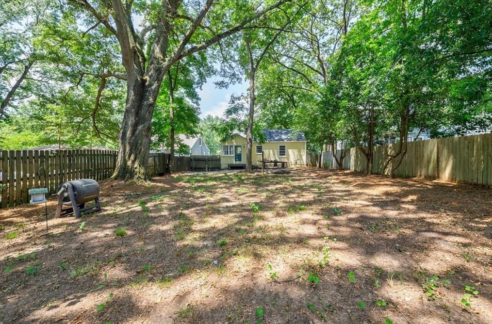 1258 Woodland Ave, Atlanta GA  30324-4517 exterior
