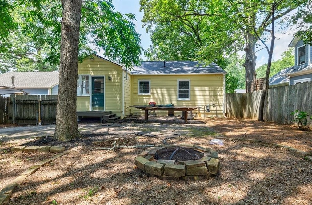 1258 Woodland Ave, Atlanta GA  30324-4517 exterior