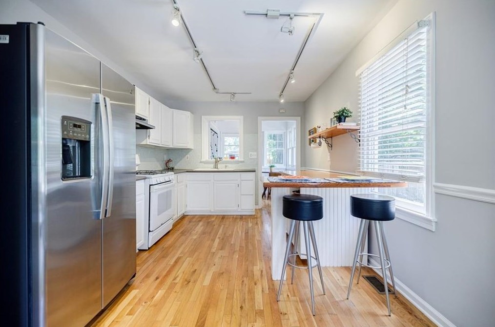 1258 Woodland Ave, Atlanta GA  30324-4517 exterior