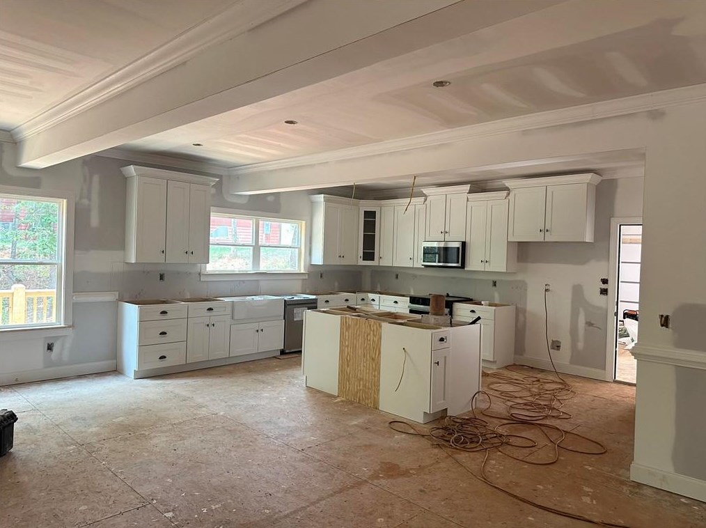 3916 Green Dr, Gainesville, GA 30506-4530