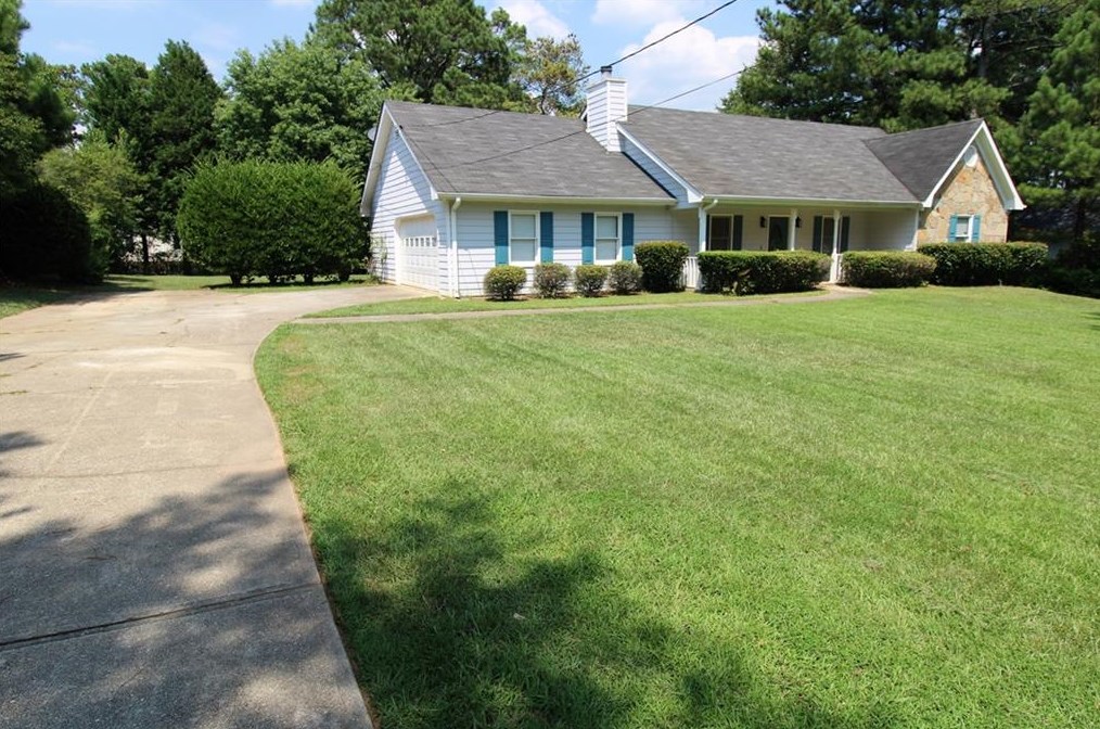 2320 Ridgedale Dr, Grayson, GA 30017