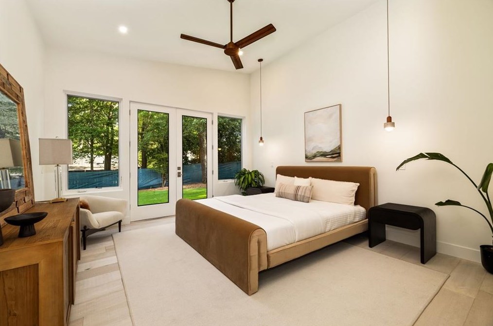 1807 Coventry Rd, Decatur GA  30030-1013 exterior