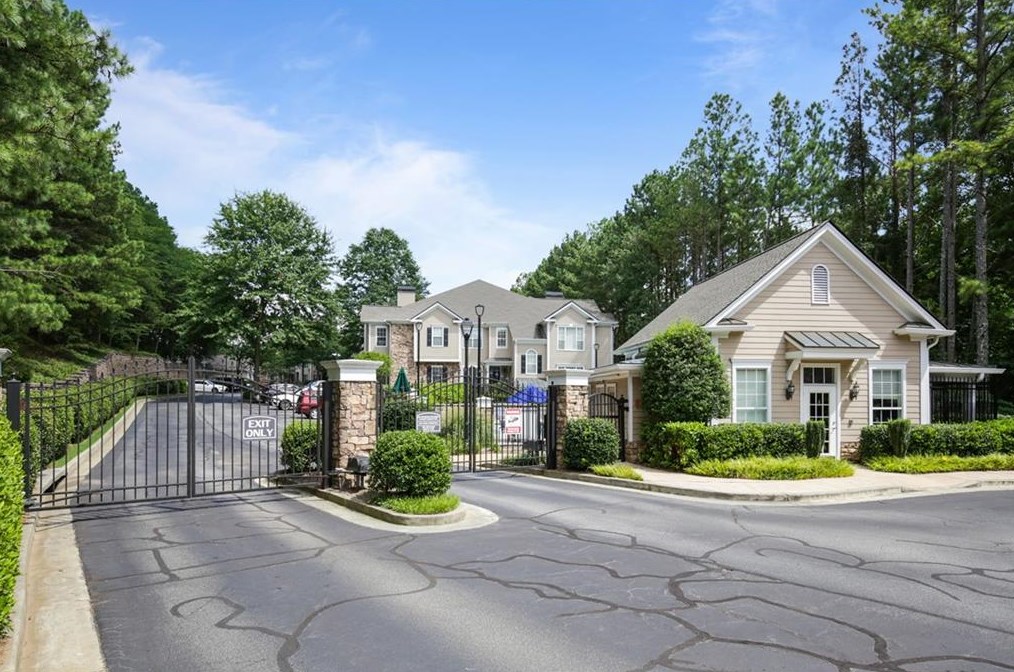 2400 Cumberland Pkwy, Atlanta GA  30339-4161 exterior