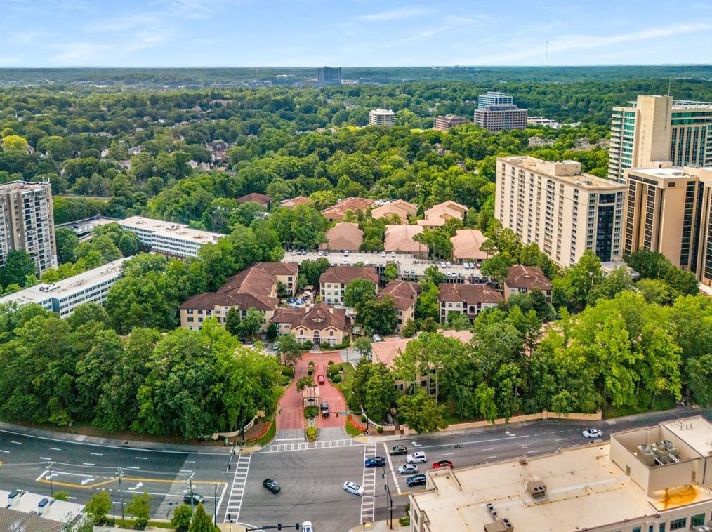 3777 Peachtree Rd, Atlanta GA  30319-5248 exterior