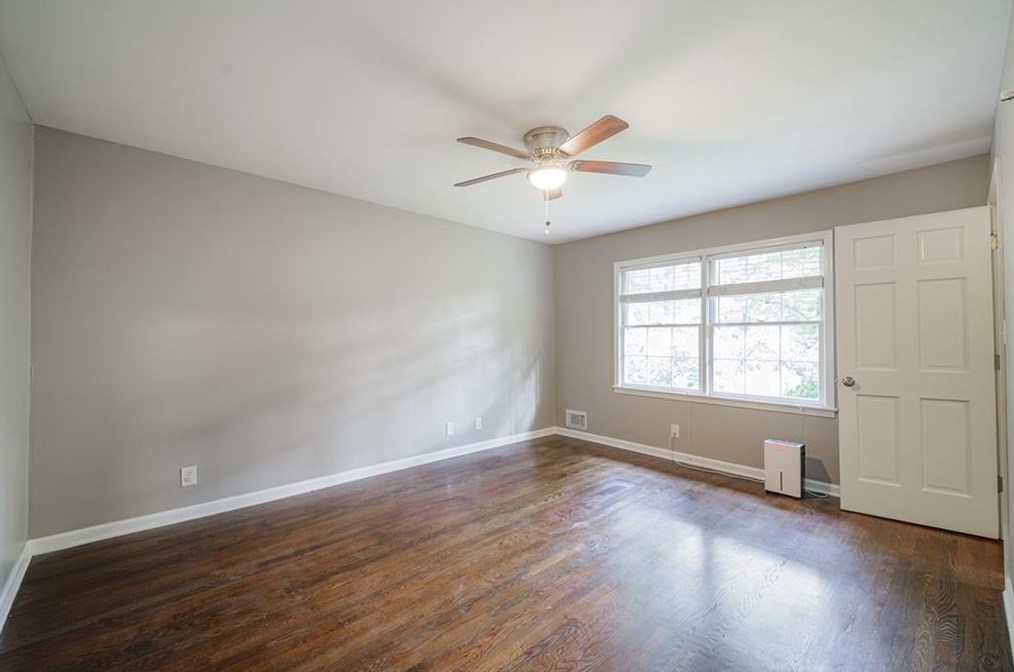 3993 Menlo Dr, Atlanta GA  30340-5117 exterior