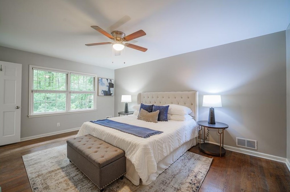 3993 Menlo Dr, Atlanta GA  30340-5117 exterior