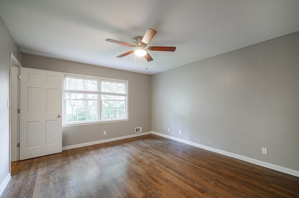 3993 Menlo Dr, Atlanta GA  30340-5117 exterior