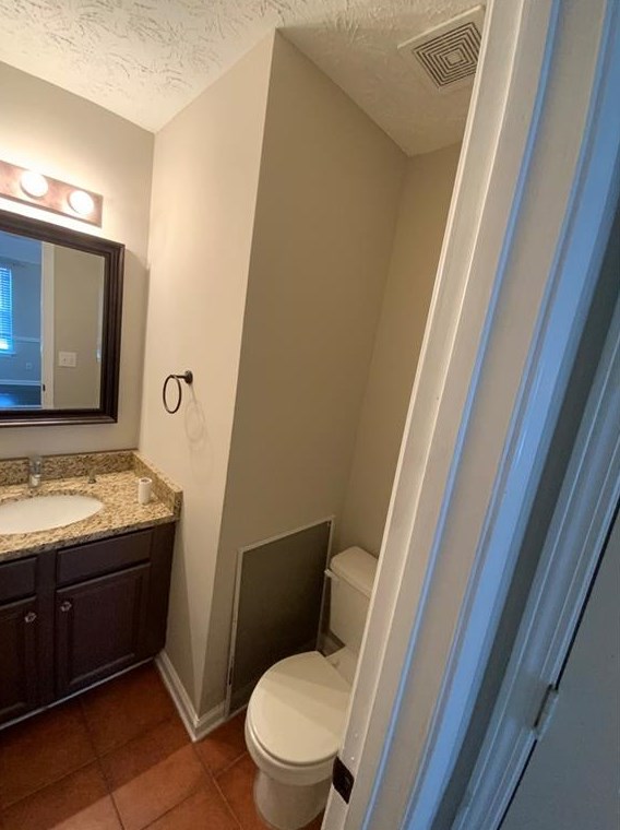 1261 Vintage Pointe Dr, Lawrenceville GA 30044-3277 exterior