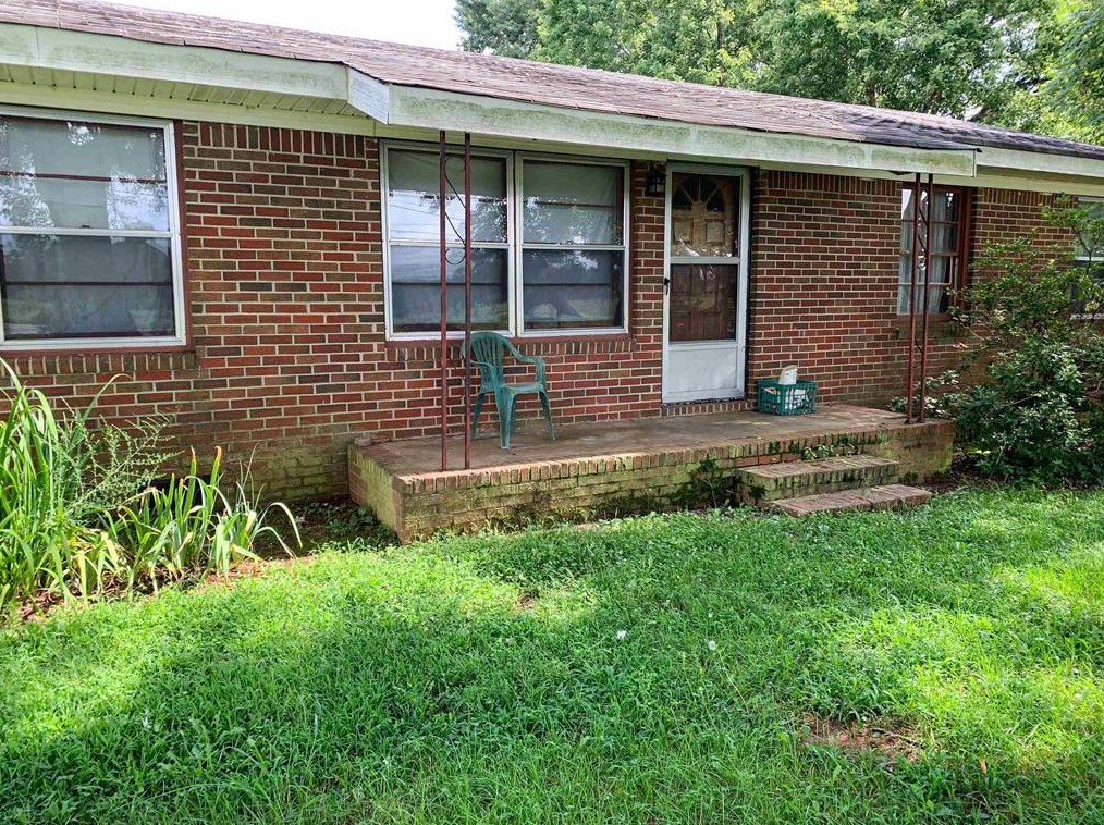 907 Gadsden Rd Sw, Cave Spring, GA 30124