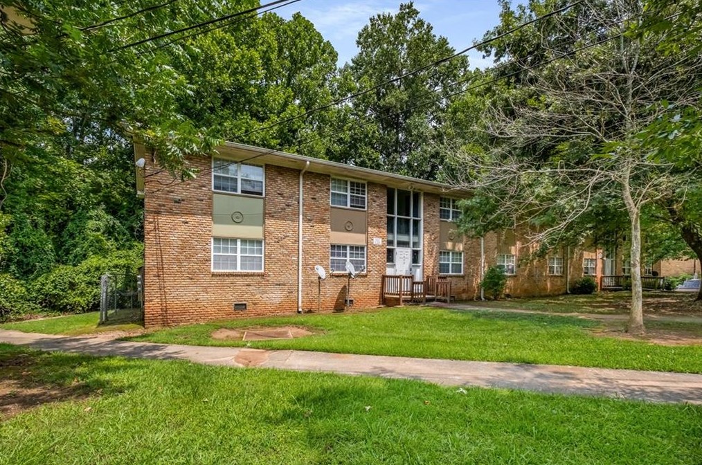 1600 Line Cir, Decatur, GA 30032