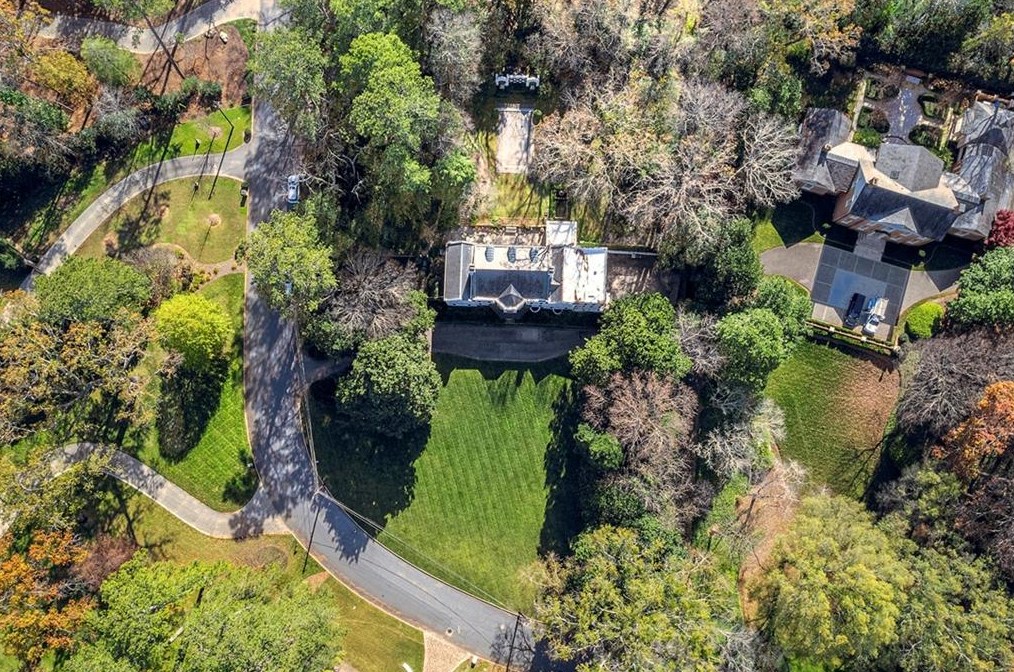 3400 Tuxedo Rd, Atlanta, GA 30305-1051