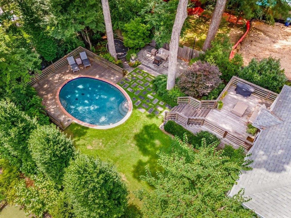 855 Highland Ter, Atlanta GA  30306-3411 exterior