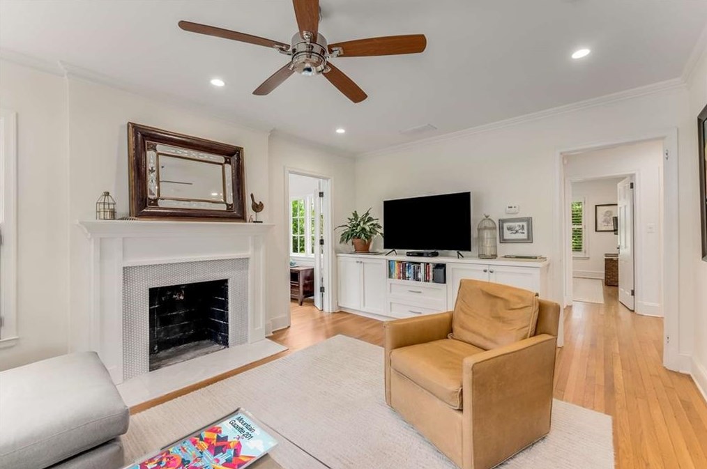 855 Highland Ter, Atlanta GA  30306-3411 exterior