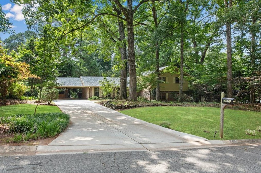 3929 Menlo Dr, Atlanta, GA 30340-5117