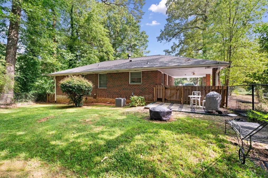 3210 Druid Hills Rd, Decatur GA  30033-2740 exterior