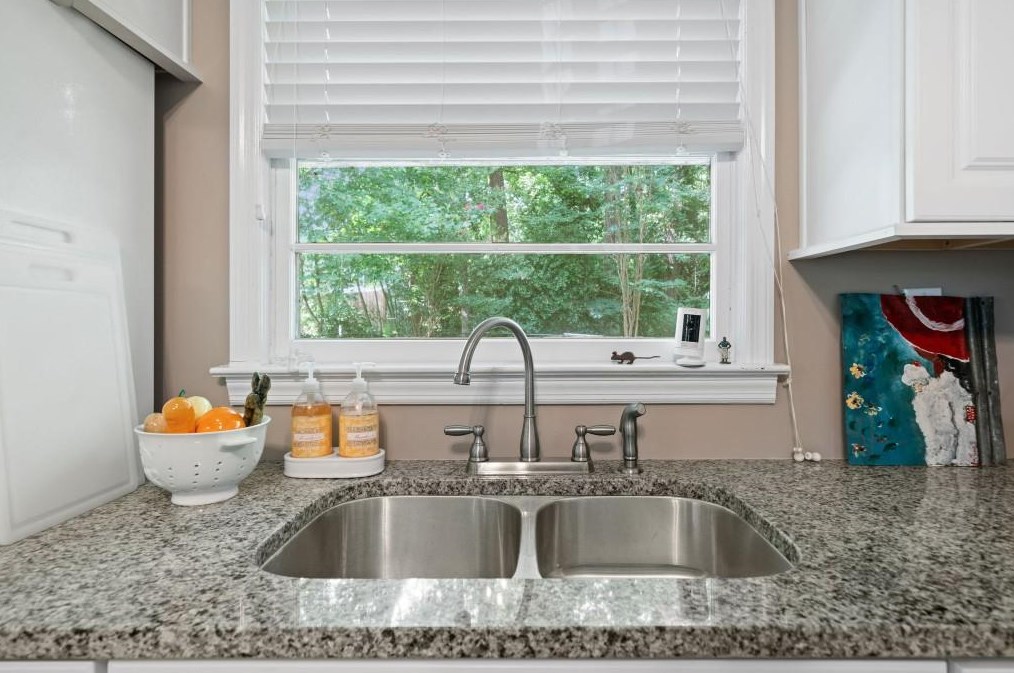 3210 Druid Hills Rd, Decatur GA  30033-2740 exterior
