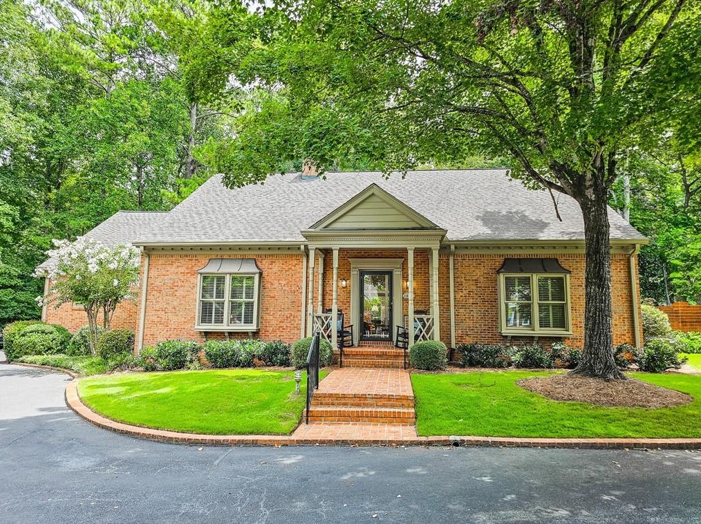 1843 Bedfordshire Dr, Decatur, GA 30033-1455