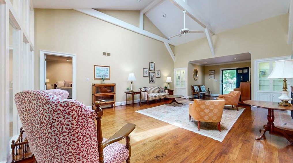 1843 Bedfordshire Dr, Decatur GA  30033-1455 exterior