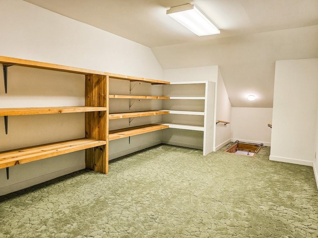 1843 Bedfordshire Dr, Decatur GA  30033-1455 exterior