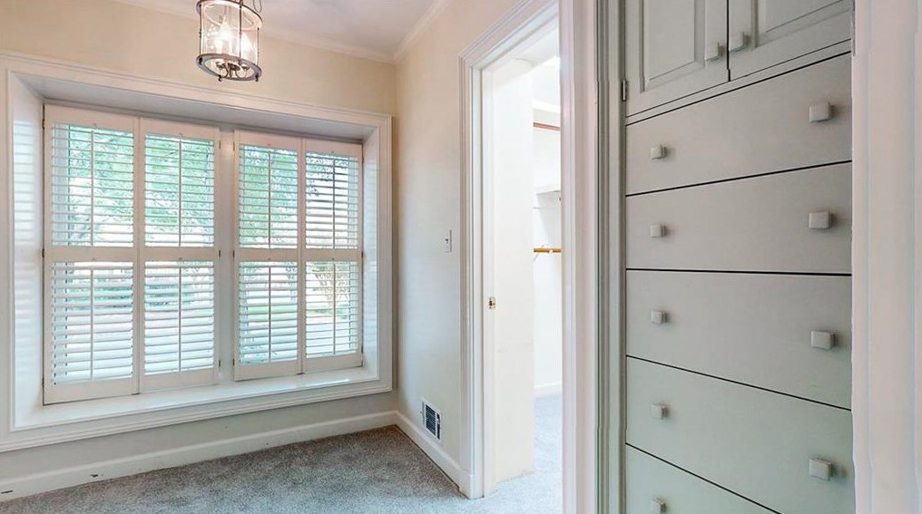 1843 Bedfordshire Dr, Decatur GA  30033-1455 exterior