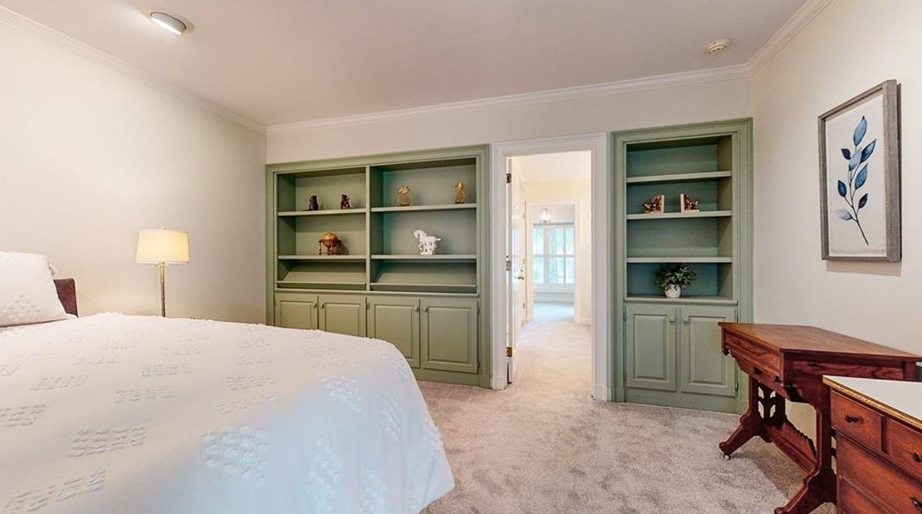 1843 Bedfordshire Dr, Decatur GA  30033-1455 exterior