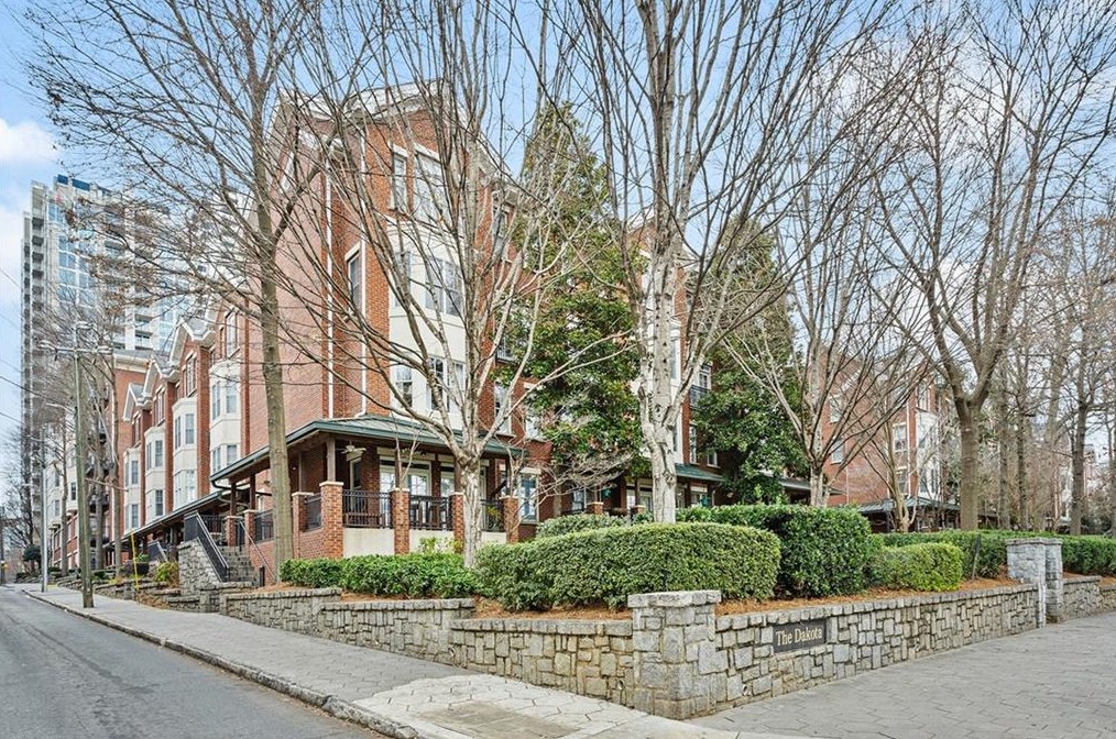 850 Piedmont Ave, Atlanta GA  30308-1487 exterior