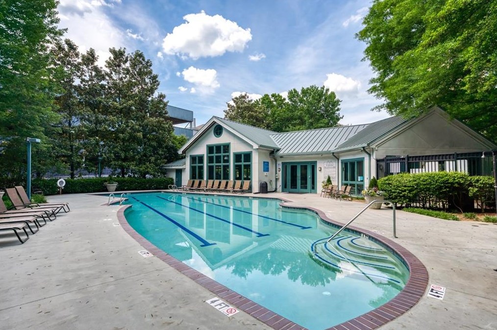 2870 Pharr Rd, Atlanta GA  30305 exterior