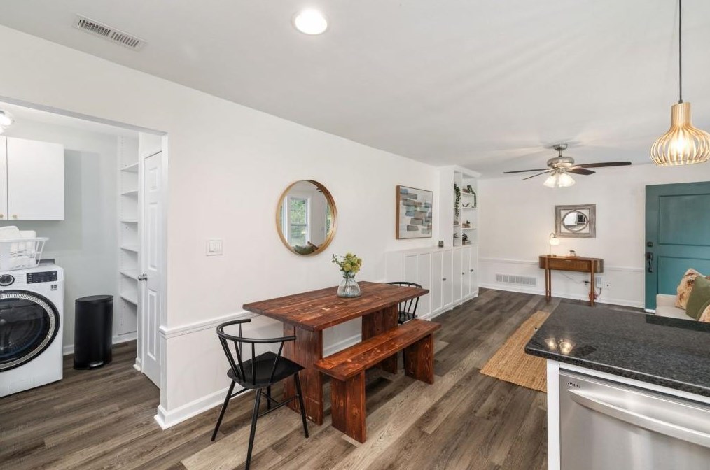 2052 Shamrock Dr, Decatur GA  30032-5953 exterior