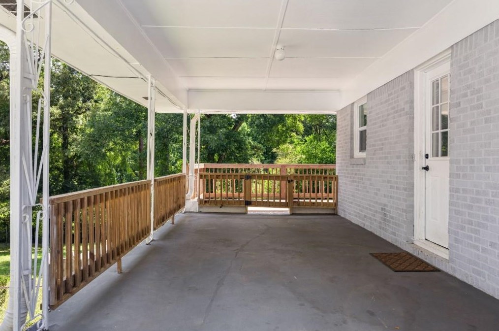 2052 Shamrock Dr, Decatur GA  30032-5953 exterior