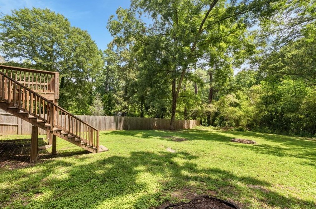 2052 Shamrock Dr, Decatur GA  30032-5953 exterior