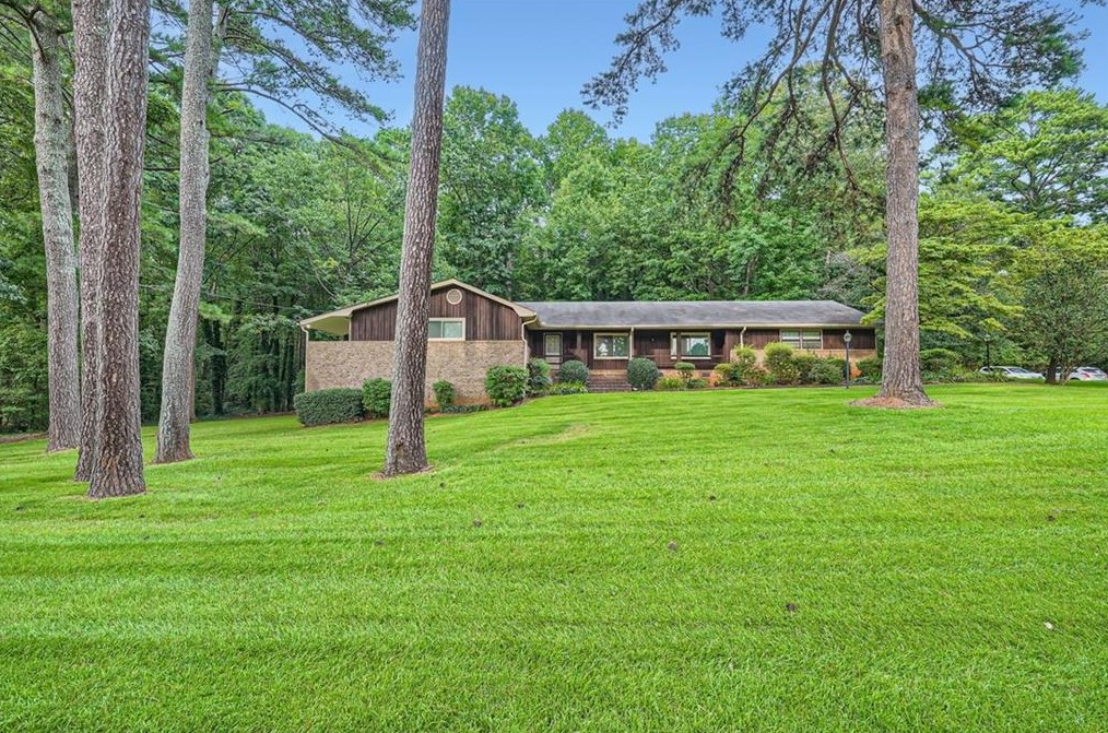 3275 Wakefield Dr, Decatur, GA 30034