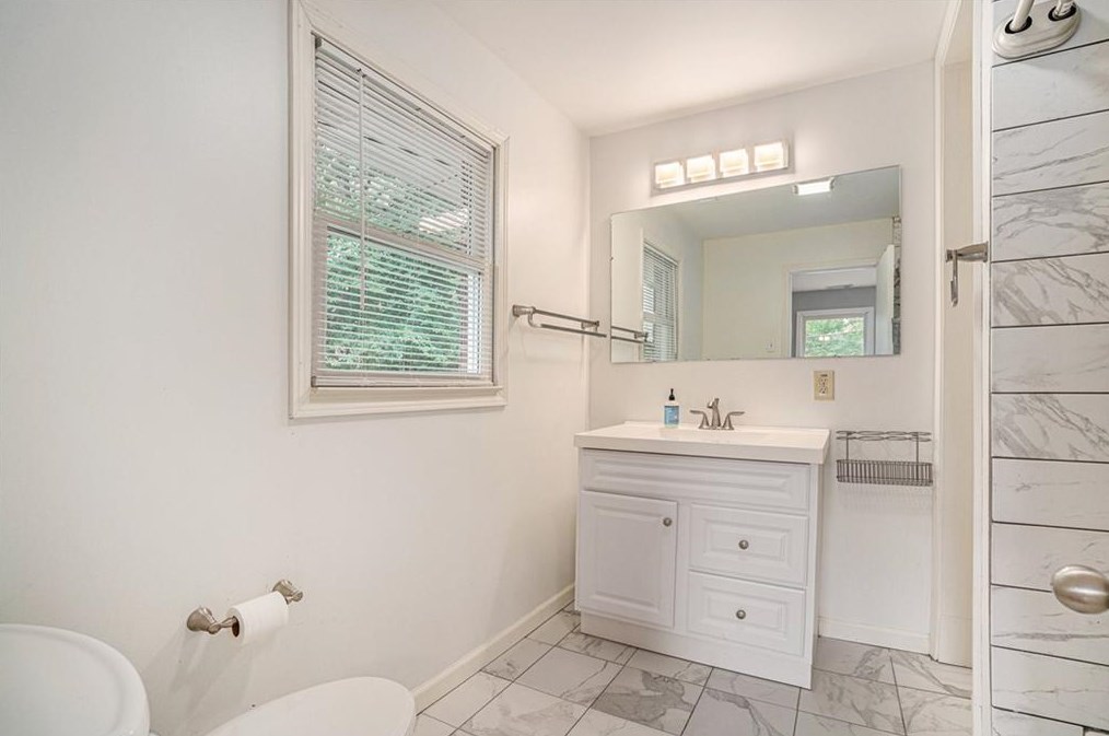 307 Ansley St, Decatur GA  30030-5215 exterior