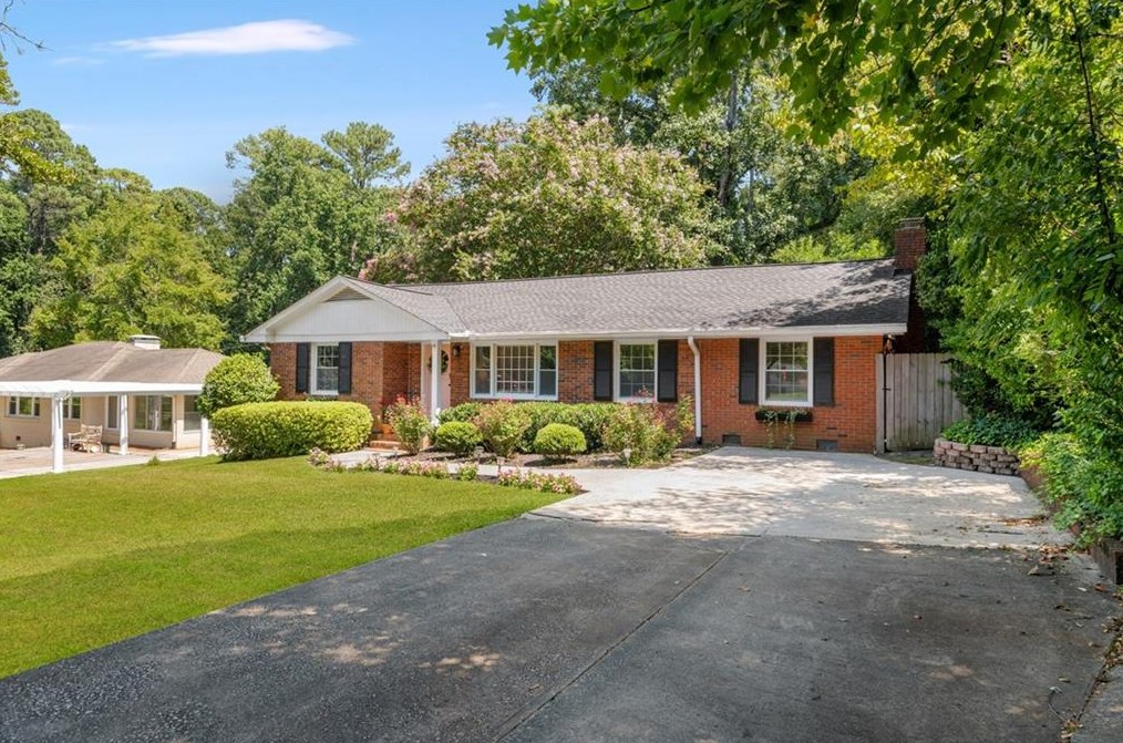 1393 Berkeley Ln, Atlanta GA  30329-3301 exterior