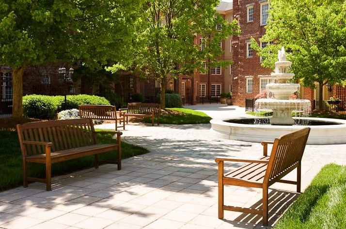 1735 Peachtree St, Atlanta GA  30309-7019 exterior