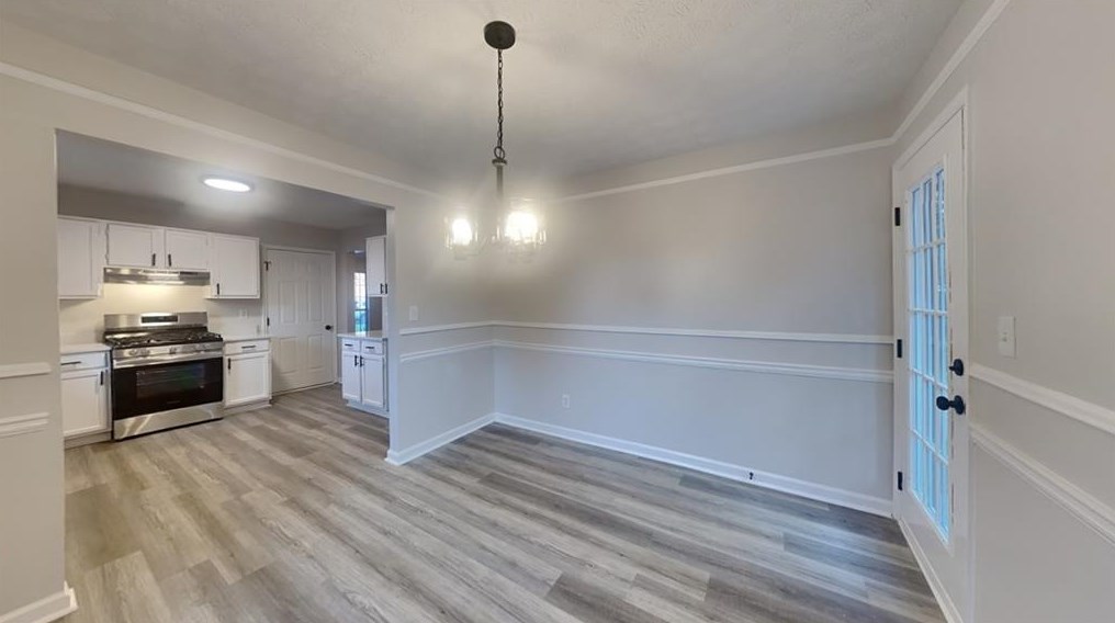 5941 Creekside Dr, Rex, GA 30273