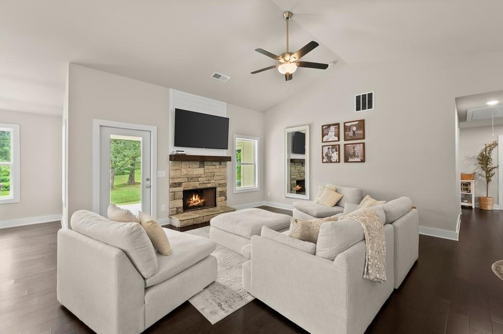 2599 Dawson Forest Rd, Dawsonville GA  30534-0067 exterior