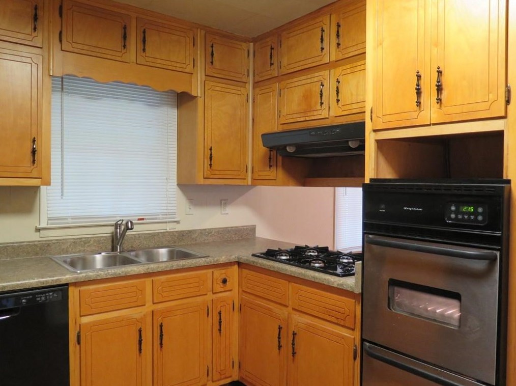 3393 Phillips Circle, Decatur, GA 30032