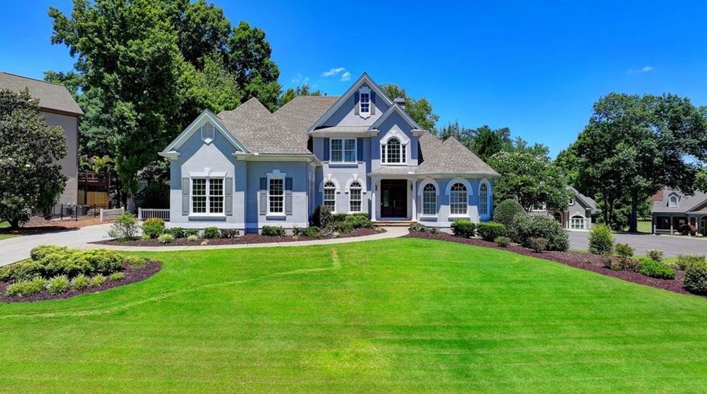 8045 Royal Troon Dr, Duluth, GA 30097-1645