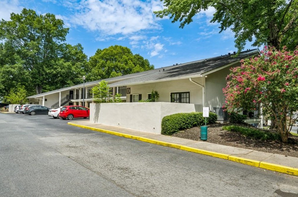 1150 Collier Rd, Atlanta GA  30318-0407 exterior