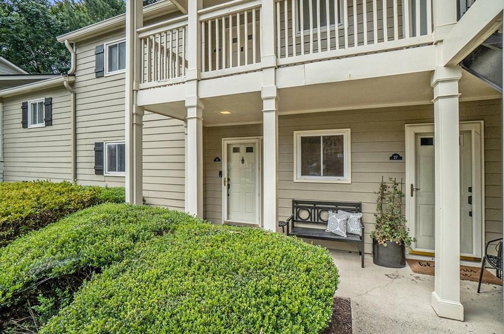 25 Springhedge Ct Se, Smyrna, GA 30080