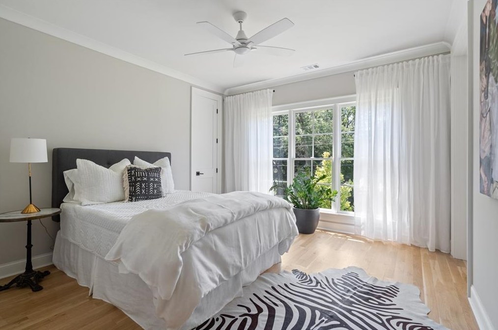 679 Moores Mill Rd, Atlanta GA  30327-0015 exterior