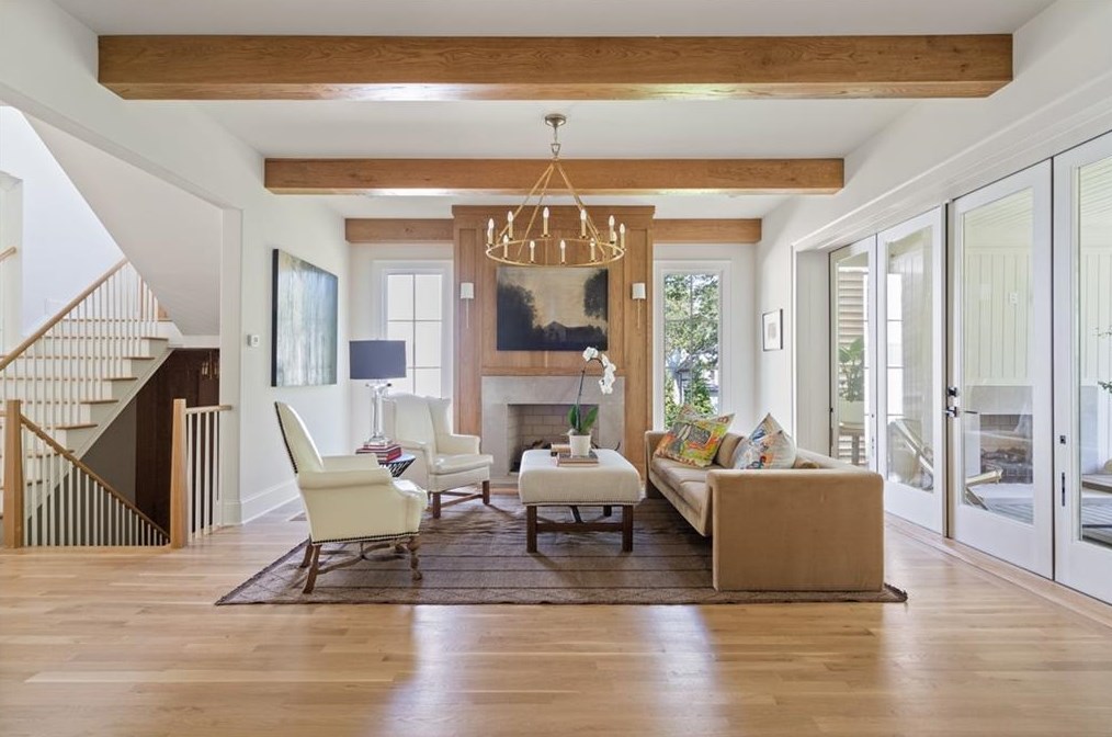 679 Moores Mill Rd, Atlanta GA  30327-0015 exterior