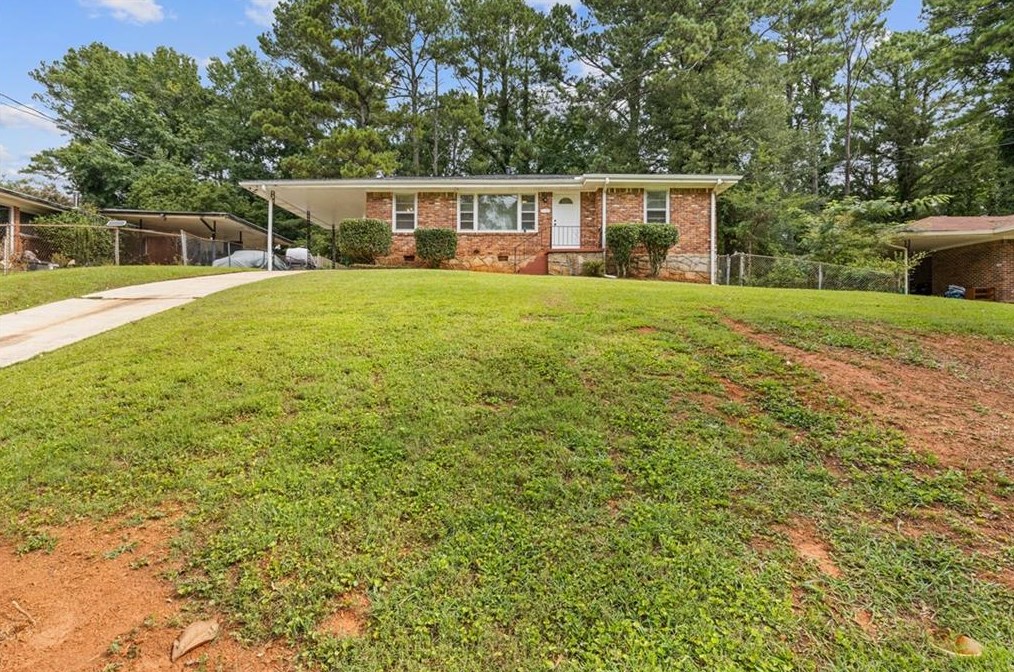 3133 Pinehill Dr, Decatur, GA 30032