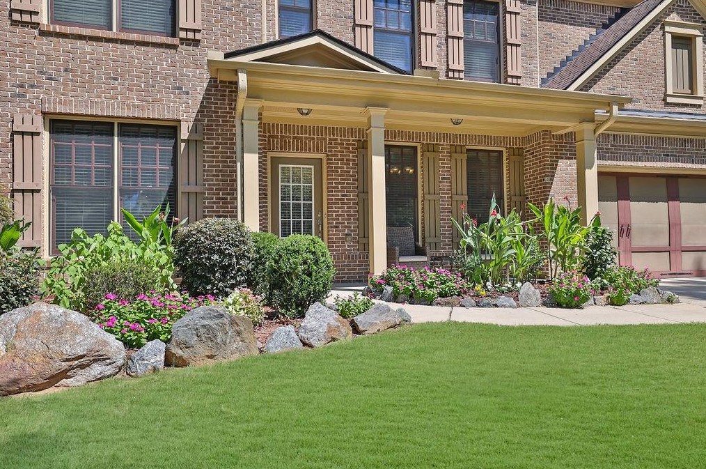 3401 Lake Mcginnis Dr, Suwanee, GA 30024-7175