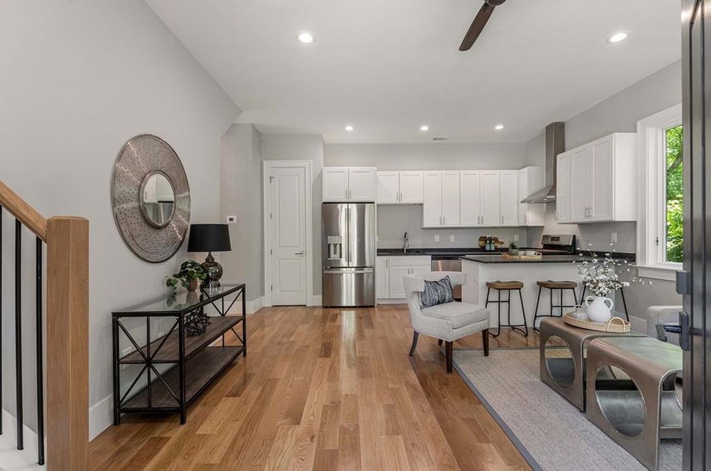 98 Johnson Ferry Road Nw #carria, Atlanta, GA 30328