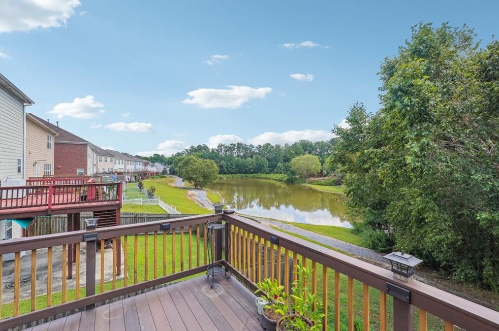 6204 Mimosa Cir, Tucker GA 30084-1945 exterior